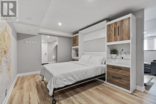 2 Mallette Crescent, Niagara-On-The-Lake (St. Davids), ON - Indoor Photo Showing Bedroom