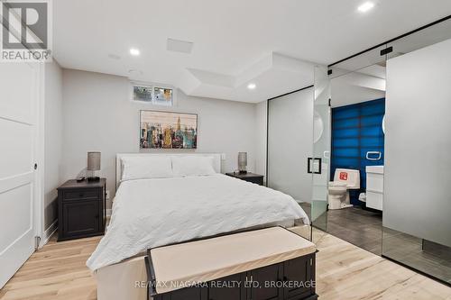 2 Mallette Crescent, Niagara-On-The-Lake (St. Davids), ON - Indoor Photo Showing Bedroom