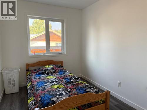6135 12Th Street, Grand Forks, BC - Indoor Photo Showing Bedroom