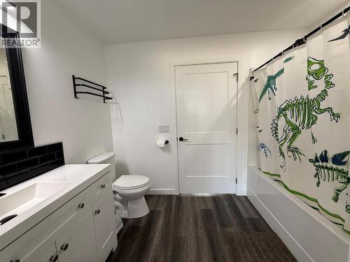 6135 12Th Street, Grand Forks, BC - Indoor Photo Showing Bathroom