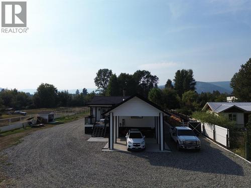 6135 12Th Street, Grand Forks, BC - Outdoor