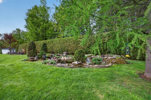 Courtyard - 120 Av. Nantel, Sainte-Agathe-Des-Monts, QC - Outdoor