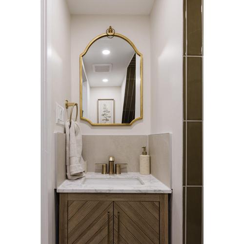 Bathroom - 3841 Rue Drolet, Montréal (Le Plateau-Mont-Royal), QC - Indoor Photo Showing Bathroom