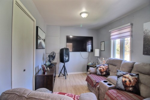 Salon - 736 Ch. Du Golf, La Malbaie, QC - Indoor Photo Showing Living Room