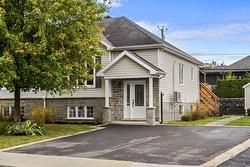 29 Rue des Grands-Bois  Lévis (Les Chutes-De-La-Chaudière-Est), QC G6Z 7T8