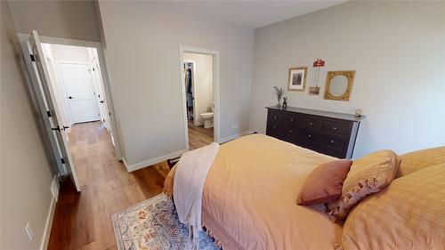 144 River Drive, Cranbrook, BC - Indoor Photo Showing Bedroom