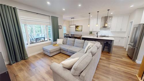 144 River Drive, Cranbrook, BC - Indoor Photo Showing Other Room