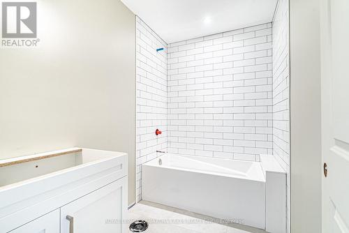 6 Patrick Street, Kawartha Lakes (Kirkfield), ON - Indoor Photo Showing Bathroom