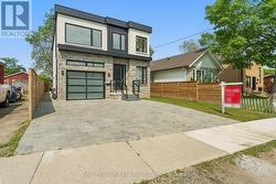 1037 MEREDITH AVENUE  Mississauga, ON L5E 2C6