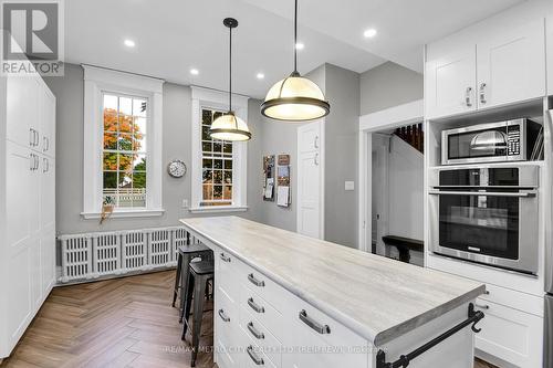 298 Barr Street, Renfrew, ON - Indoor Photo Showing Kitchen