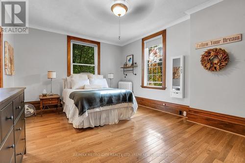 298 Barr Street, Renfrew, ON - Indoor Photo Showing Bedroom