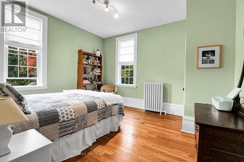 298 Barr Street, Renfrew, ON - Indoor Photo Showing Bedroom