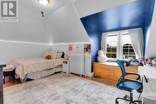 298 Barr Street, Renfrew, ON - Indoor Photo Showing Bedroom