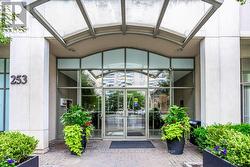 303 - 253 MERTON STREET  Toronto, ON M4S 3H2