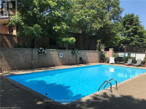 6 - 1508 Upper Middle Road, Burlington, ON - Outdoor With In Ground Pool