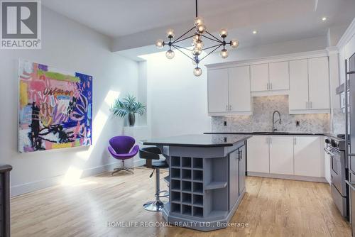 6 - 62 Claremont Street, Toronto, ON - Indoor Photo Showing Kitchen With Upgraded Kitchen
