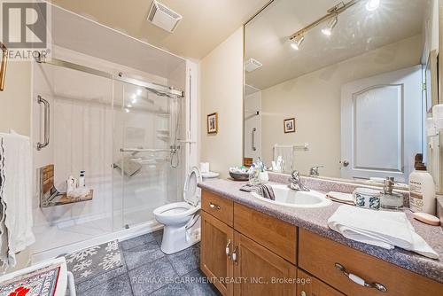 6 - 85 Edgewater Drive, Hamilton, ON - Indoor Photo Showing Bathroom