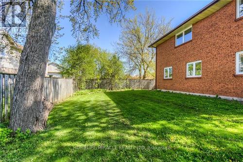 107 Pinnacle Drive, Kitchener, ON - Outdoor