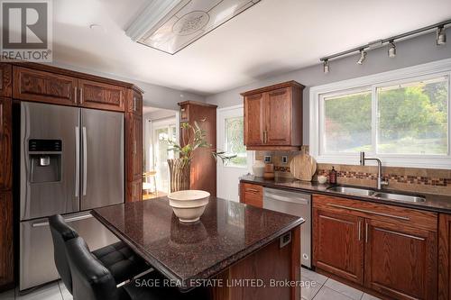 41 Douglas Crescent, Erin, ON - Indoor Photo Showing Kitchen With Double Sink