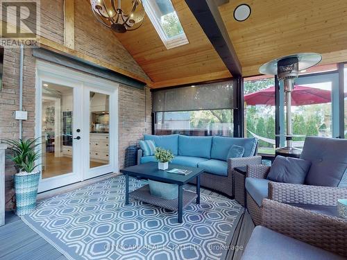 2585 Kenna Court, Mississauga, ON -  Photo Showing Living Room