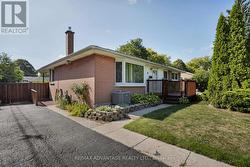 29 LANGTON ROAD  London East (East D), ON N5V 2L9