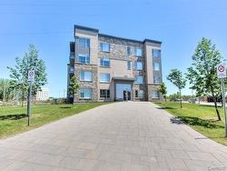 206-7085 Rue de Lunan  Brossard, QC J4Y 0N4