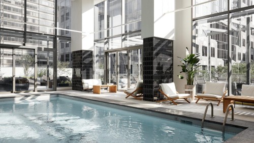 Pool - 1218-435 Boul. René-Lévesque O., Montréal (Ville-Marie), QC - Indoor Photo Showing Other Room With In Ground Pool