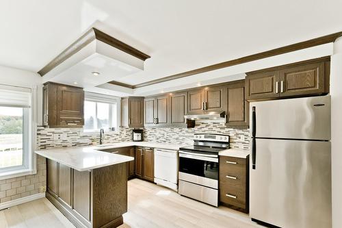 Kitchen - 45 Ch. Dubuc, Compton, QC - Indoor Photo Showing Kitchen With Upgraded Kitchen