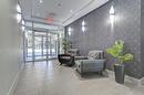 Hall d'entrée/Vestibule - 204-2229 Rue Ste-Catherine E., Montréal (Ville-Marie), QC  - Indoor Photo Showing Other Room 