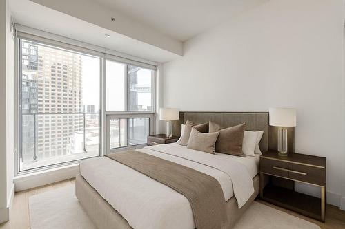 Chambre à coucher - 1221-435 Boul. René-Lévesque O., Montréal (Ville-Marie), QC - Indoor Photo Showing Bedroom