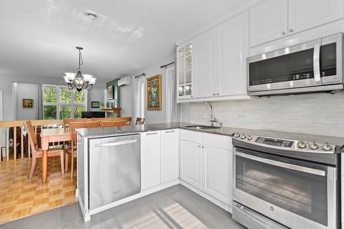 Kitchen - 3869 Rue Des Pervenches, Longueuil (Saint-Hubert), QC - Indoor Photo Showing Kitchen