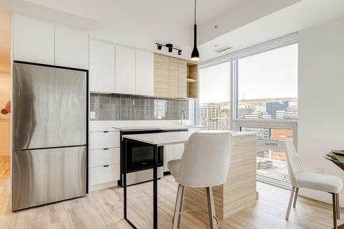 Kitchen - 1222-435 Boul. René-Lévesque O., Montréal (Ville-Marie), QC - Indoor Photo Showing Kitchen