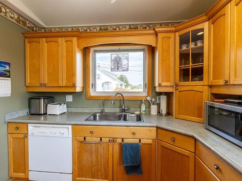 1192 Highway 335, Middle West Pubnico, NS 