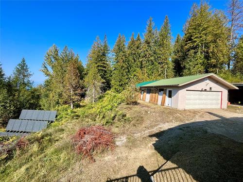455 Crescent Bay Road, Nakusp, BC - Outdoor