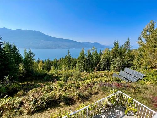 455 Crescent Bay Road, Nakusp, BC - Outdoor With Body Of Water With View