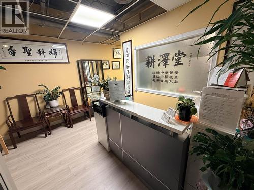 8067 Granville Street, Vancouver, BC 