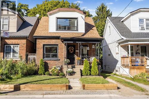 289 CUMBERLAND AVENUE  Hamilton, ON L8M 2A3