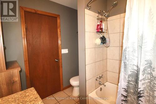 9 Union Street N, Brockton, ON - Indoor Photo Showing Bathroom