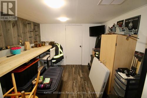 9 Union Street N, Brockton, ON - Indoor