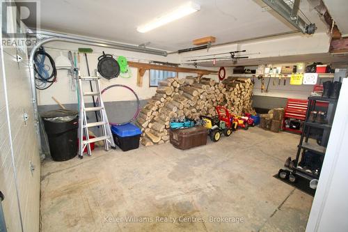 9 Union Street N, Brockton, ON - Indoor Photo Showing Garage