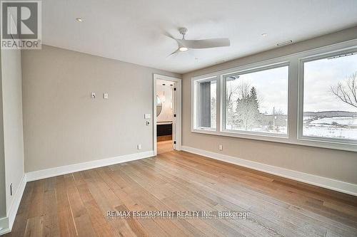 2284 Sideroad 1, Burlington, ON - Indoor Photo Showing Other Room