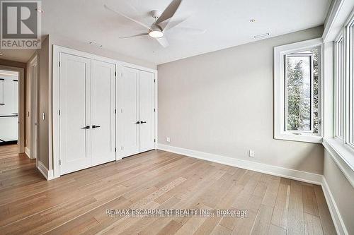 2284 Sideroad 1, Burlington, ON - Indoor Photo Showing Other Room