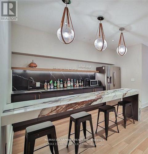 2284 Sideroad 1, Burlington, ON - Indoor