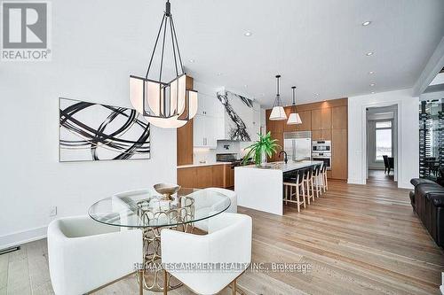 2284 Sideroad 1, Burlington, ON - Indoor Photo Showing Other Room