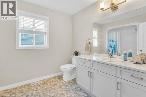 37 Reeves Road, Ingersoll, ON - Indoor Photo Showing Bathroom