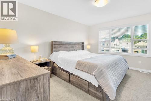 37 Reeves Road, Ingersoll, ON - Indoor Photo Showing Bedroom