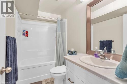 37 Reeves Road, Ingersoll, ON - Indoor Photo Showing Bathroom
