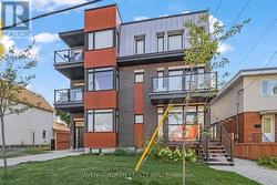 302 - 368 TWEEDSMUIR AVENUE  Ottawa, ON K1Z 5N4