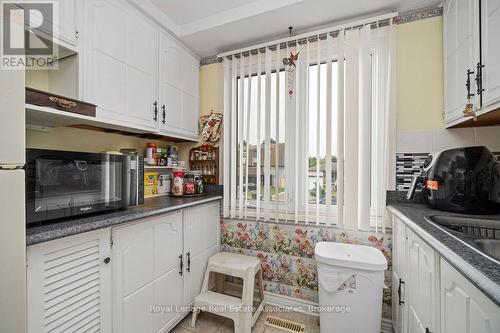 4353 Brandon Gate Drive, Mississauga, ON - Indoor