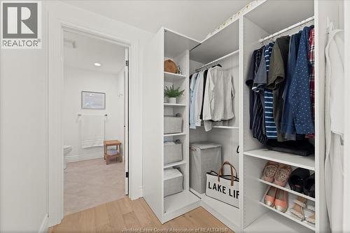 34 Boblo Island Boulevard Unit# 306, Amherstburg, ON - Indoor With Storage